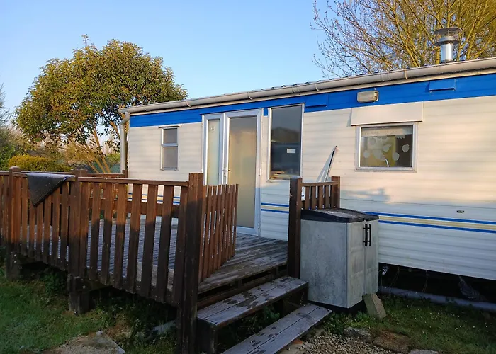 De La Cigogne Кемпинг *