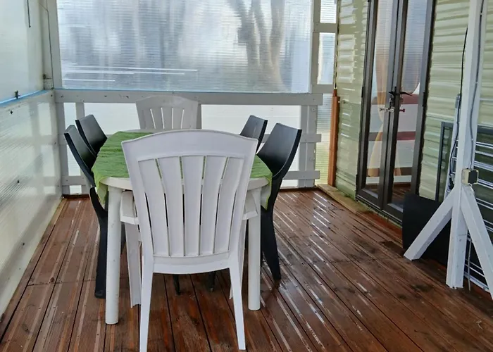 De La Cigogne Кемпинг *